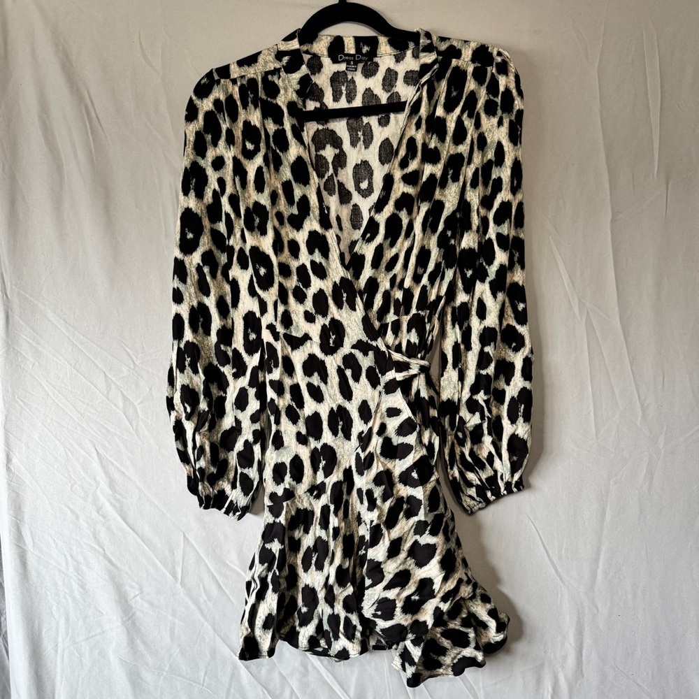 Dress Day Womens Animal Print Wrap Mini Dress Size S Tiered Cocktail Event